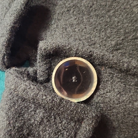 LAL 100%Wool cropped, asymmetrical jacket - Picture 4 of 5